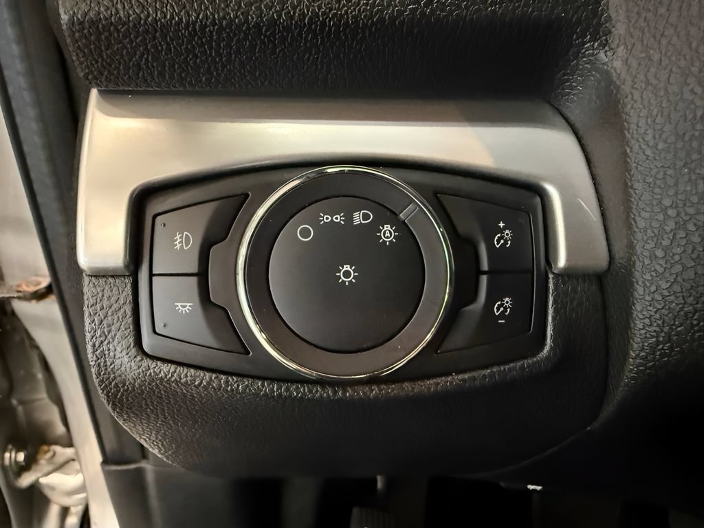 Used 2017 Ford Explorer XLT FWD image 23
