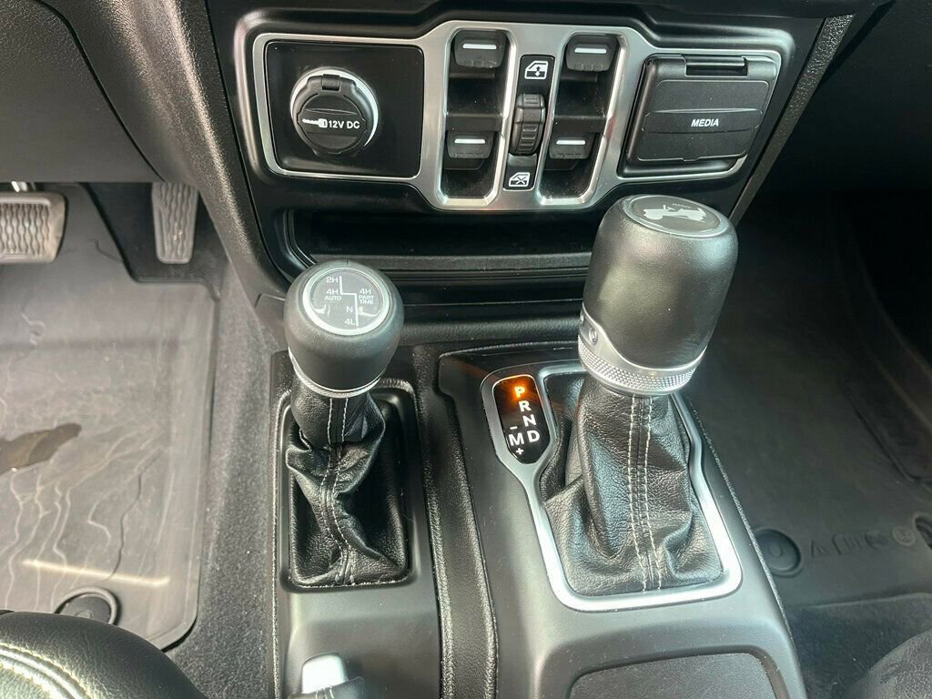 Used 2024 Jeep Wrangler Unlimited Sahara w/ Dual Top Group image 35