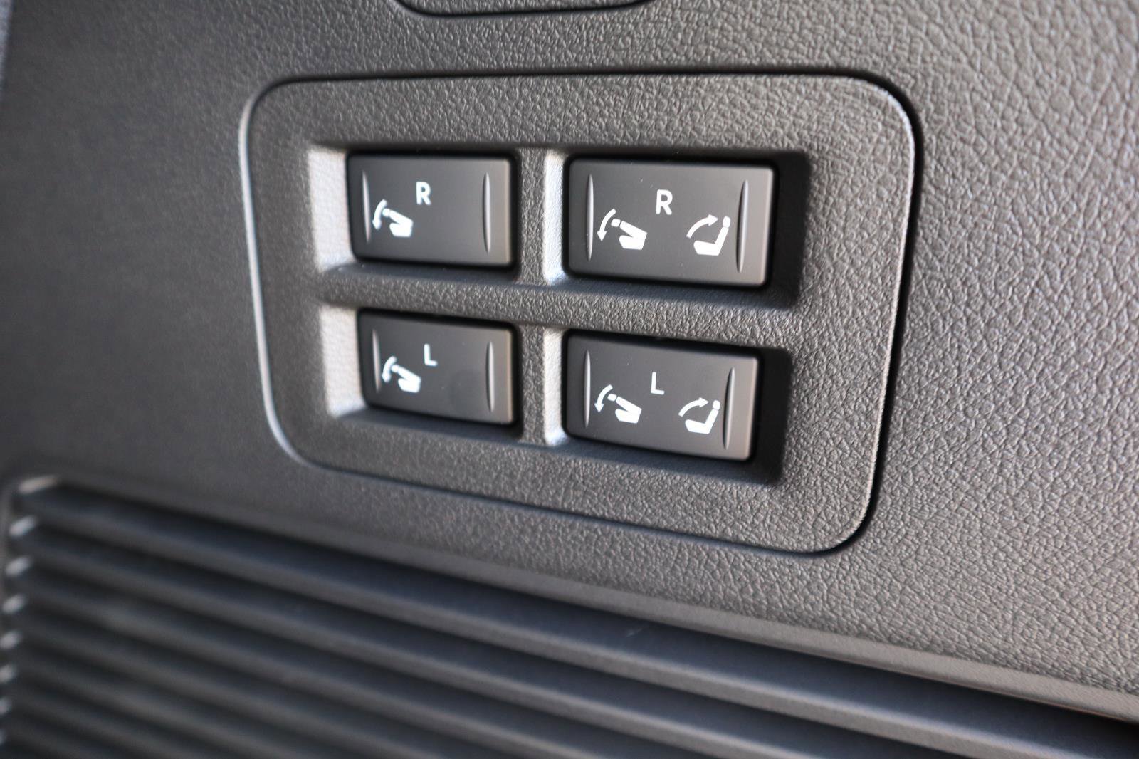 New 2026 Nissan Armada Platinum image 48