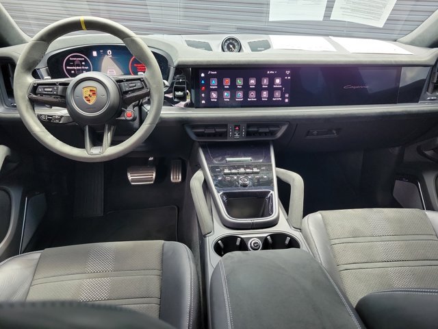 Certified 2024 Porsche Cayenne Turbo GT AWD/4WD image 17
