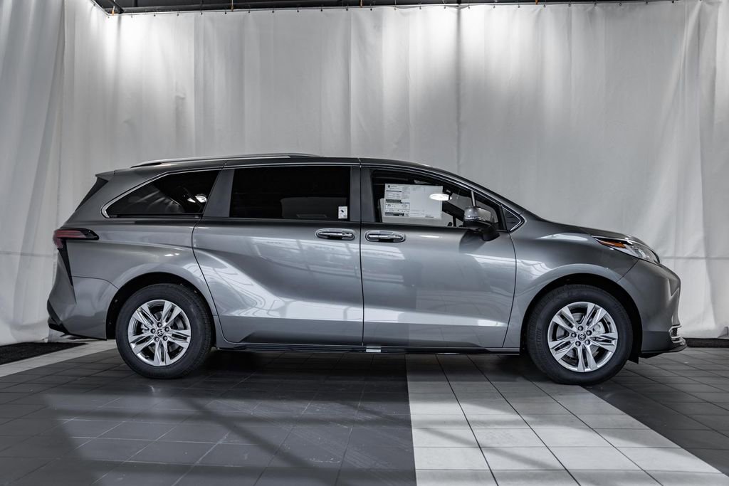 New 2026 Toyota Sienna Limited image 3