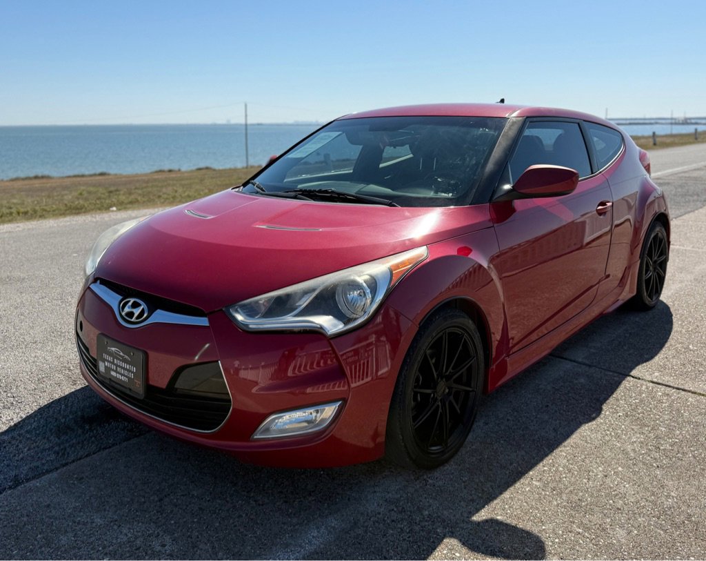 Used 2013 Hyundai Veloster RE:MIX Edition image 1