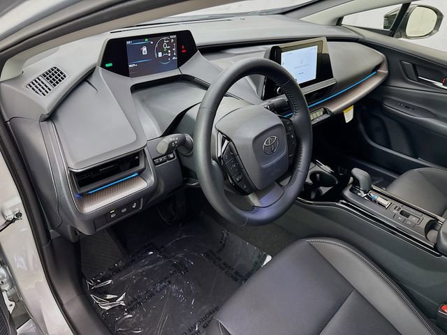 Used 2025 Toyota Prius XLE image 9