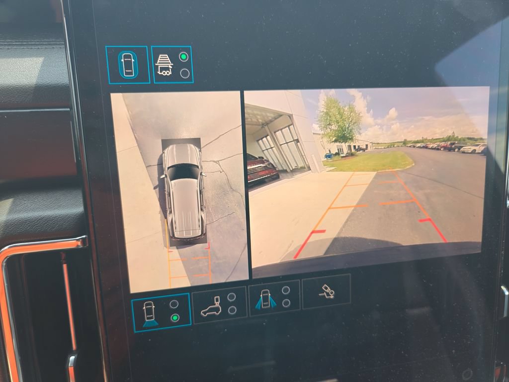 Certified 2025 GMC Yukon Denali AWD/4WD image 19