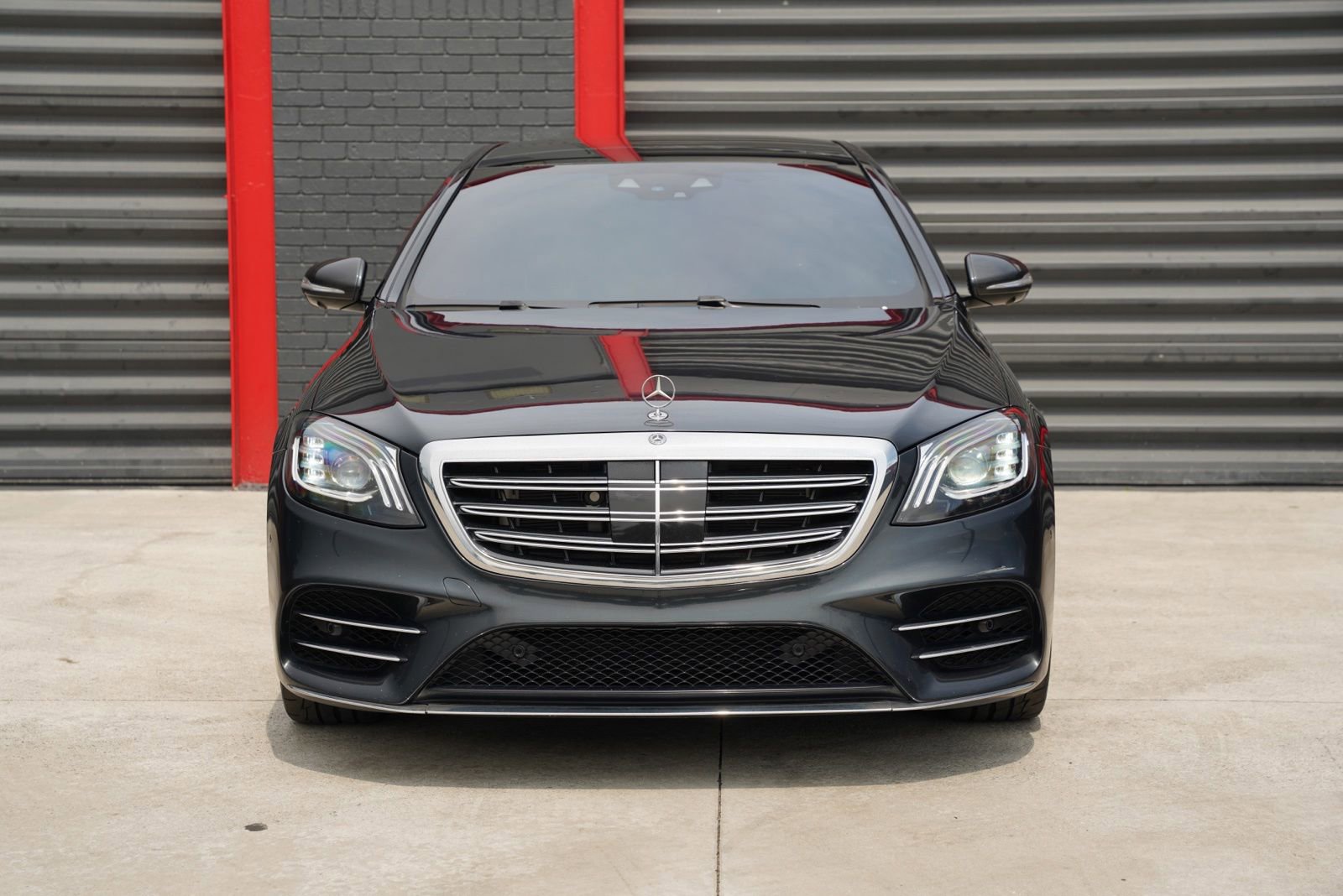 Used 2019 Mercedes-Benz S 560 Sedan video 2