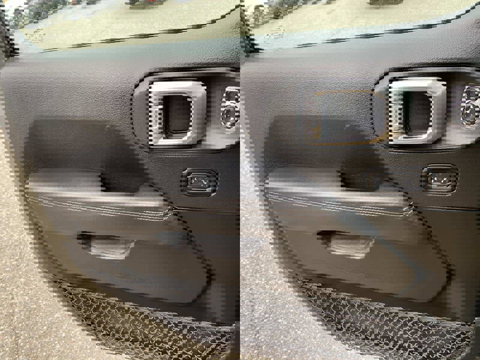 Used 2020 Jeep Wrangler Unlimited Sahara w/ Dual Top Group image 20