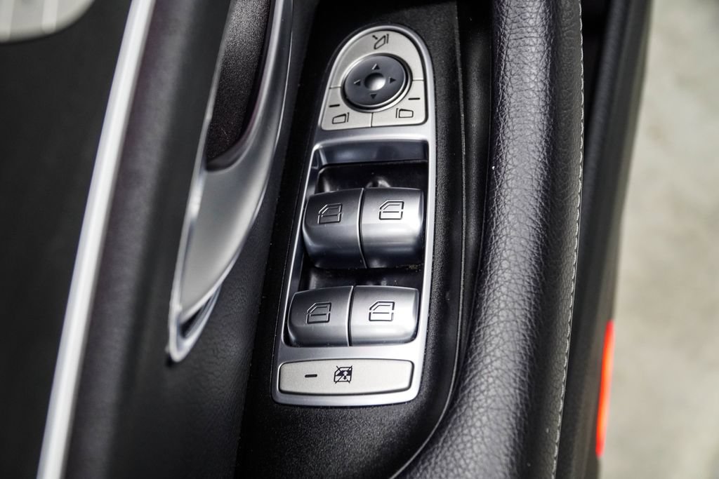 Used 2023 Mercedes-Benz E 350 Sedan image 41