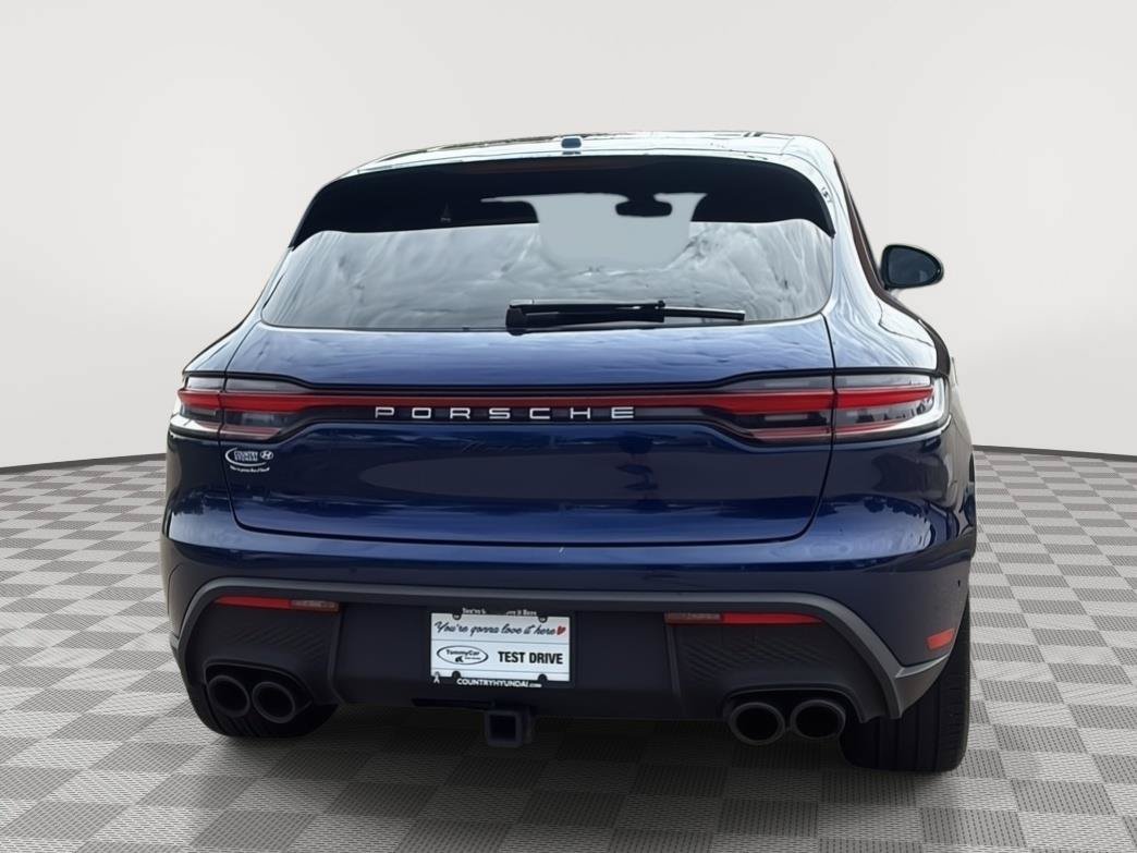 Used 2022 Porsche Macan AWD/4WD image 6