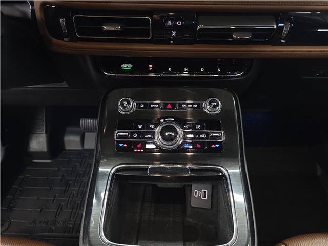 Used 2022 Lincoln Nautilus Reserve w/ Equipment Group 201A AWD/4WD image 11