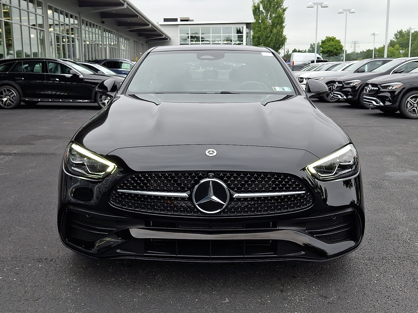 Used 2024 Mercedes-Benz C 300 4MATIC Sedan image 2
