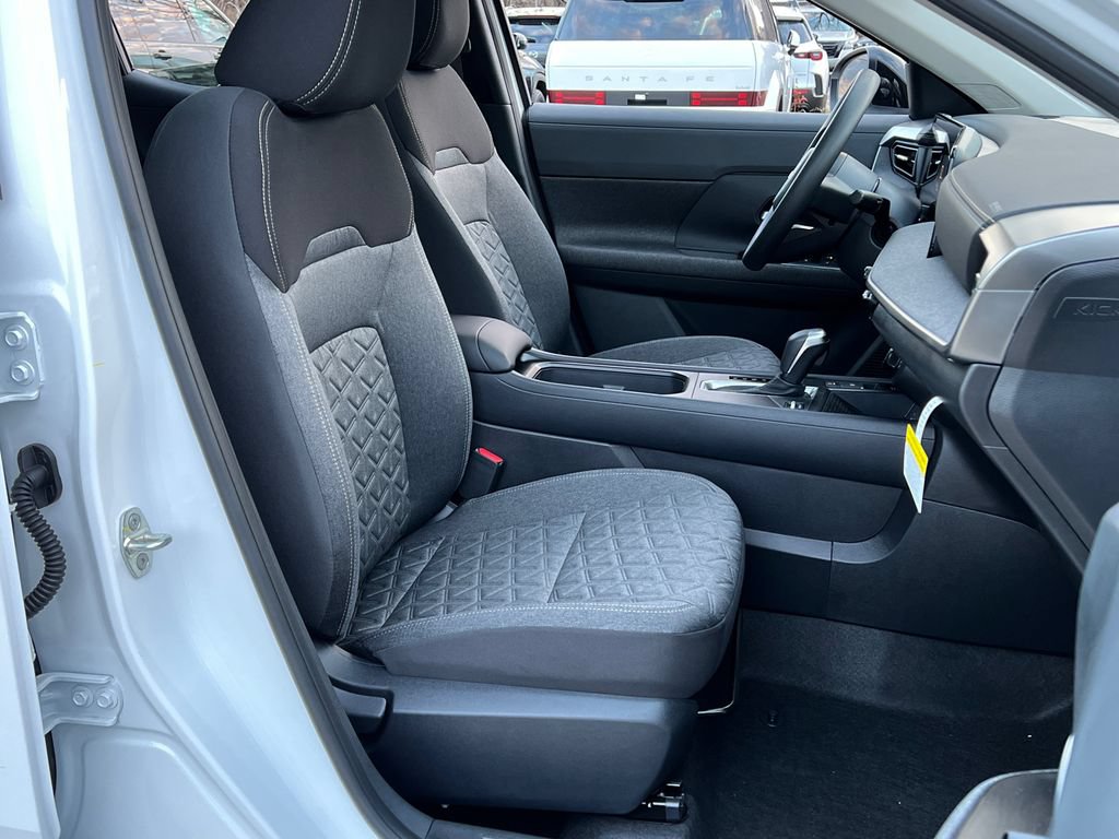 New 2026 Nissan Kicks SV w/ SV Premium Package AWD/4WD image 21