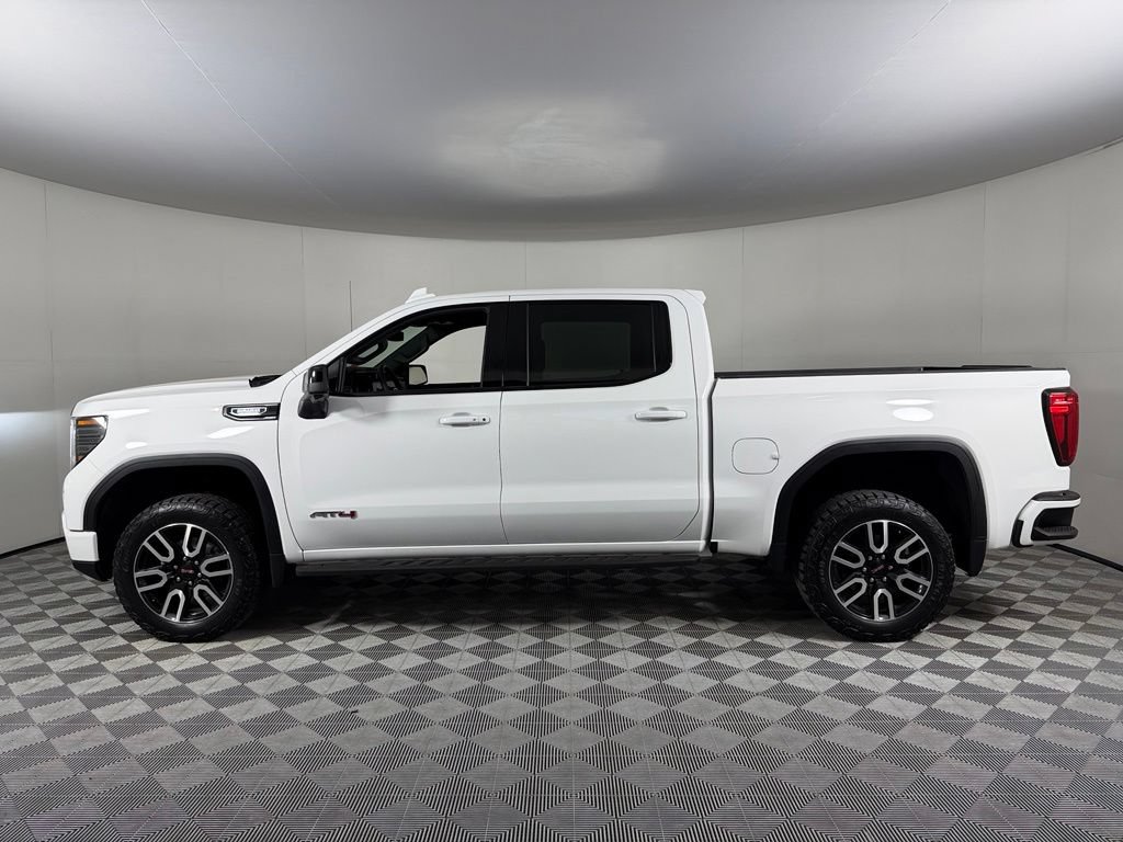 Used 2024 GMC Sierra 1500 AT4 w/ AT4 Premium Package AWD/4WD image 11