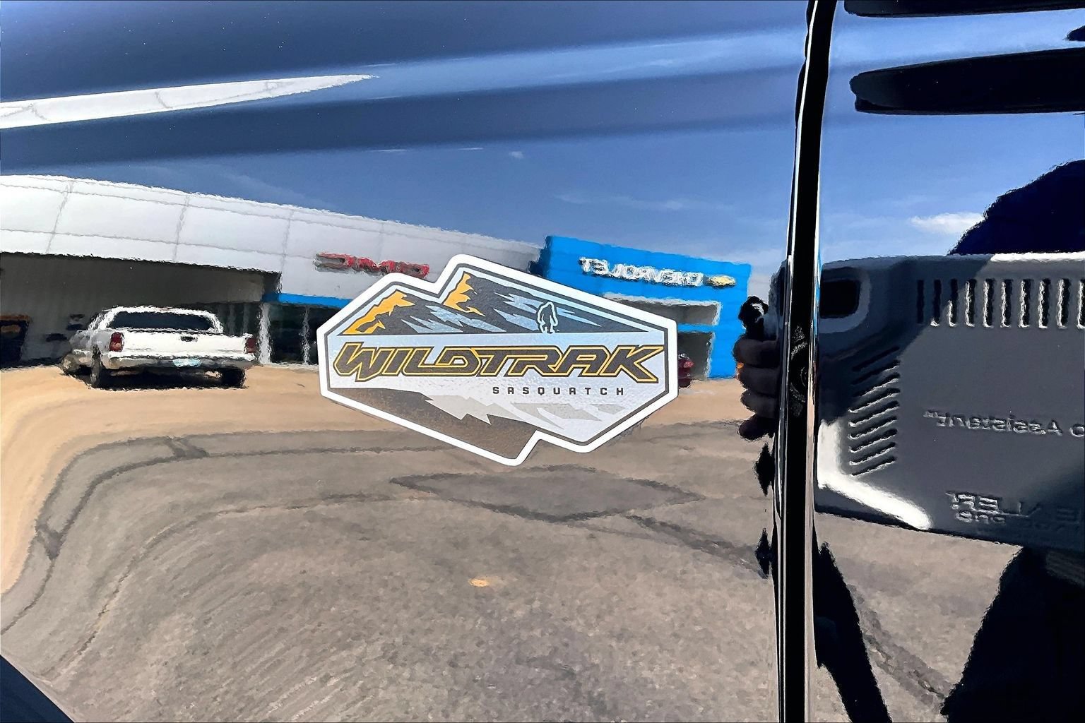 Used 2024 Ford Bronco Wildtrak AWD/4WD image 32