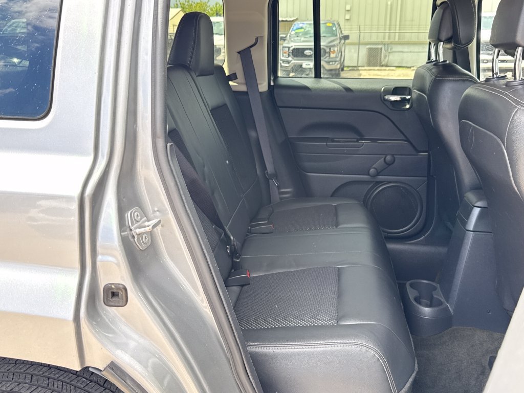 Used 2016 Jeep Patriot Sport FWD image 23