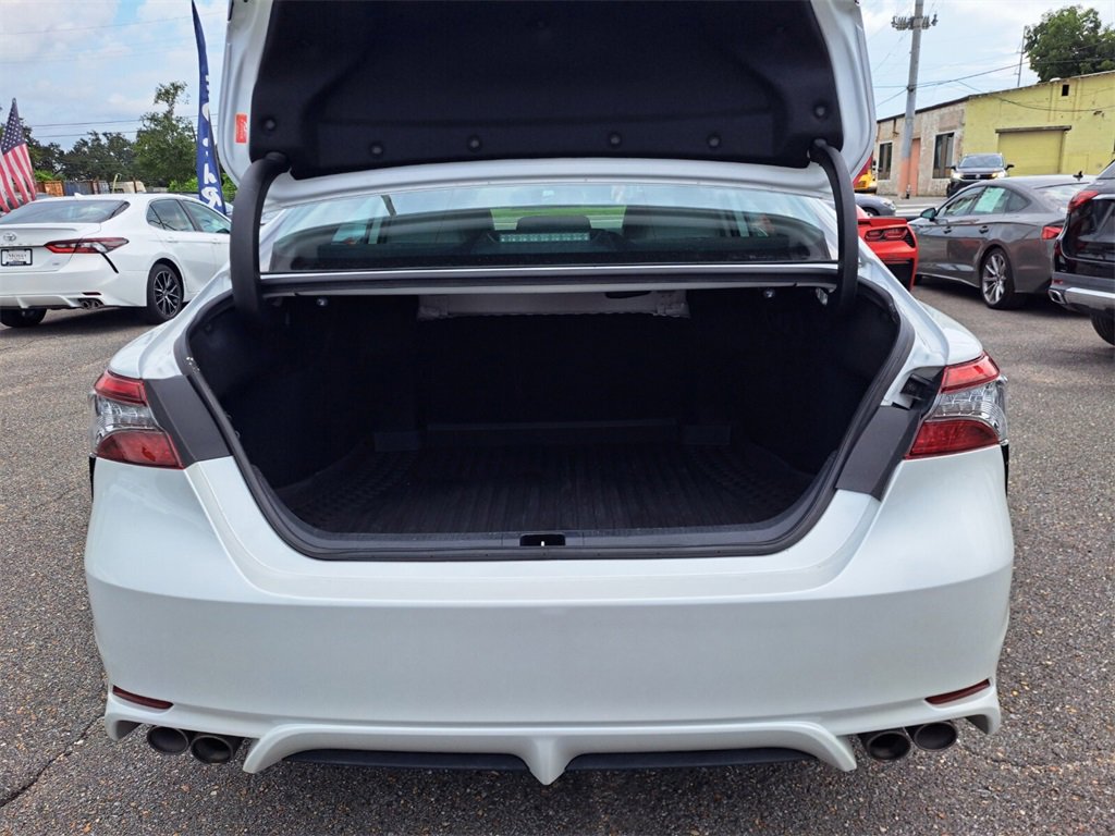 Used 2022 Toyota Camry XSE image 25