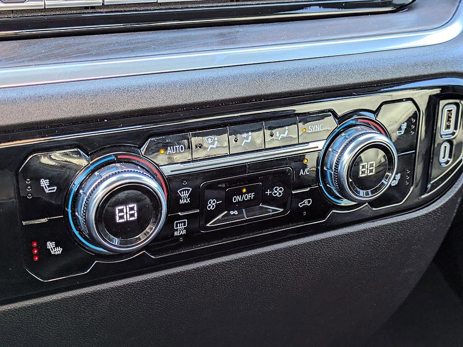 Used 2024 GMC Sierra 1500 SLT image 26