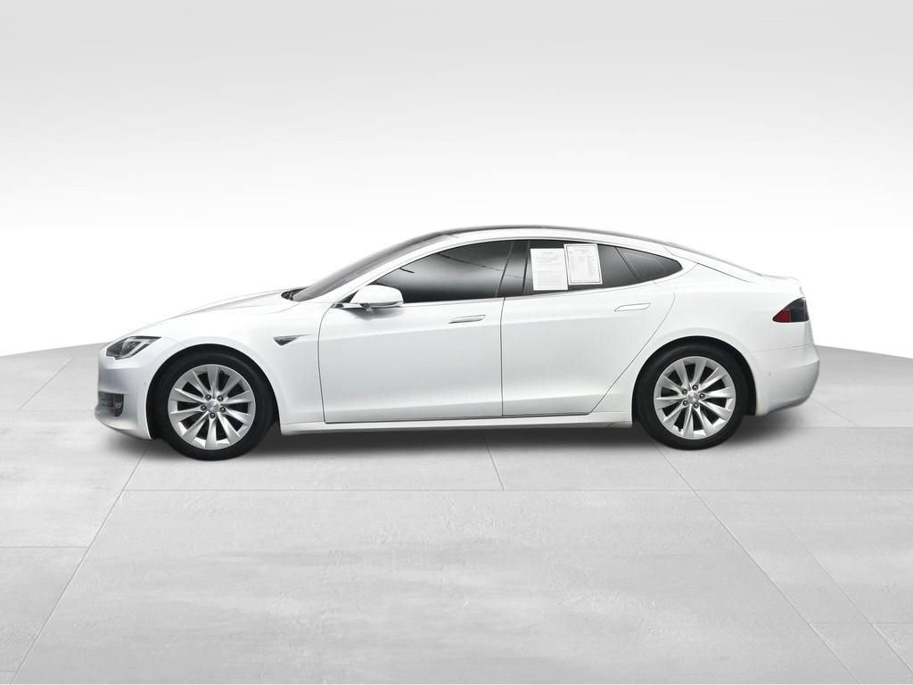 Used 2016 Tesla Model S 60D AWD/4WD image 2