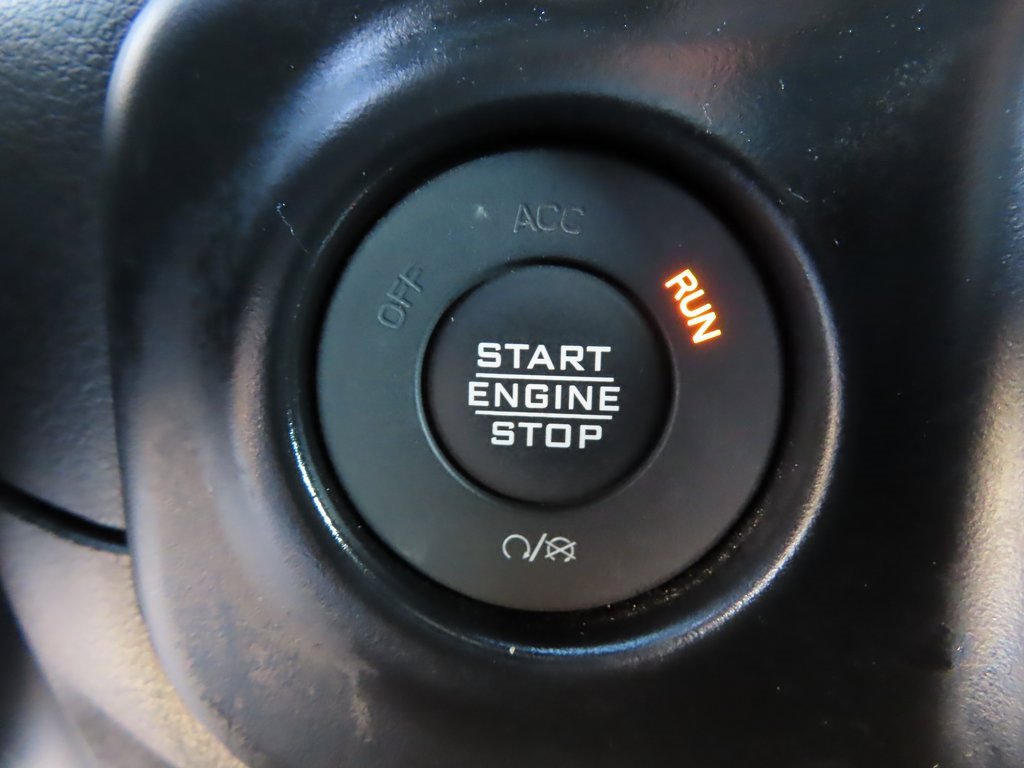 Used 2023 Jeep Wrangler Sahara image 10