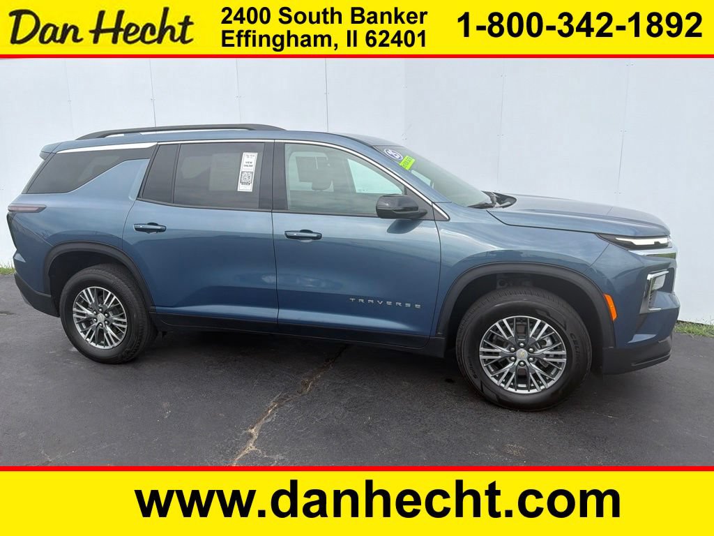 Used 2025 Chevrolet Traverse LT