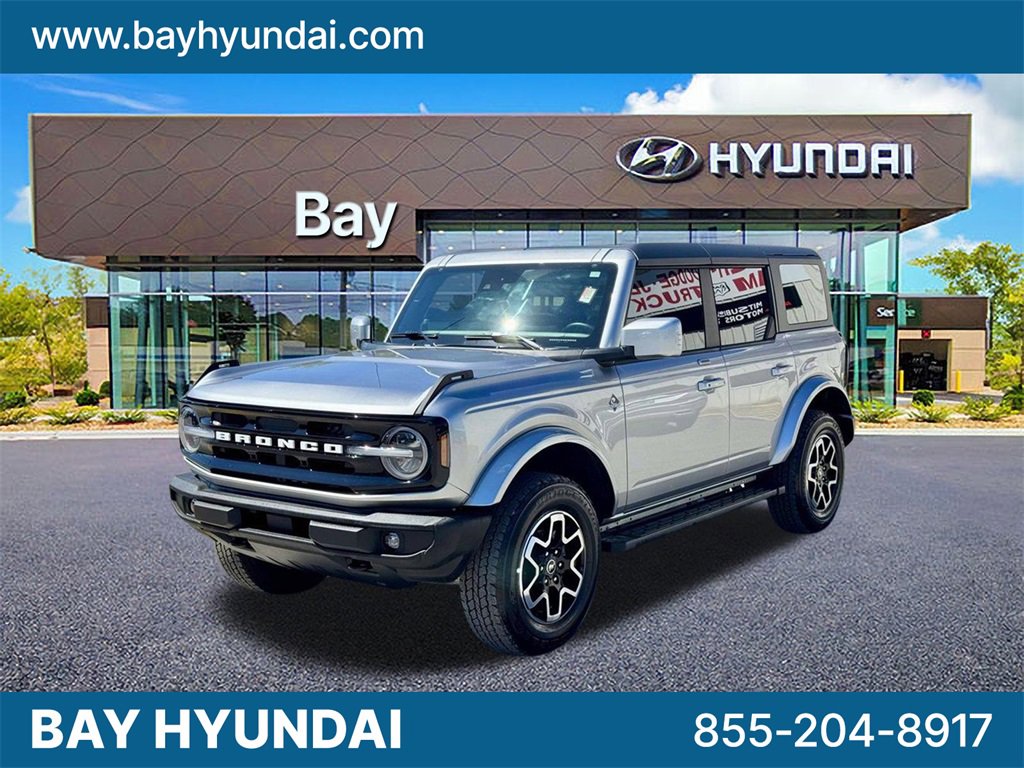 Used 2022 Ford Bronco Outer Banks image 1