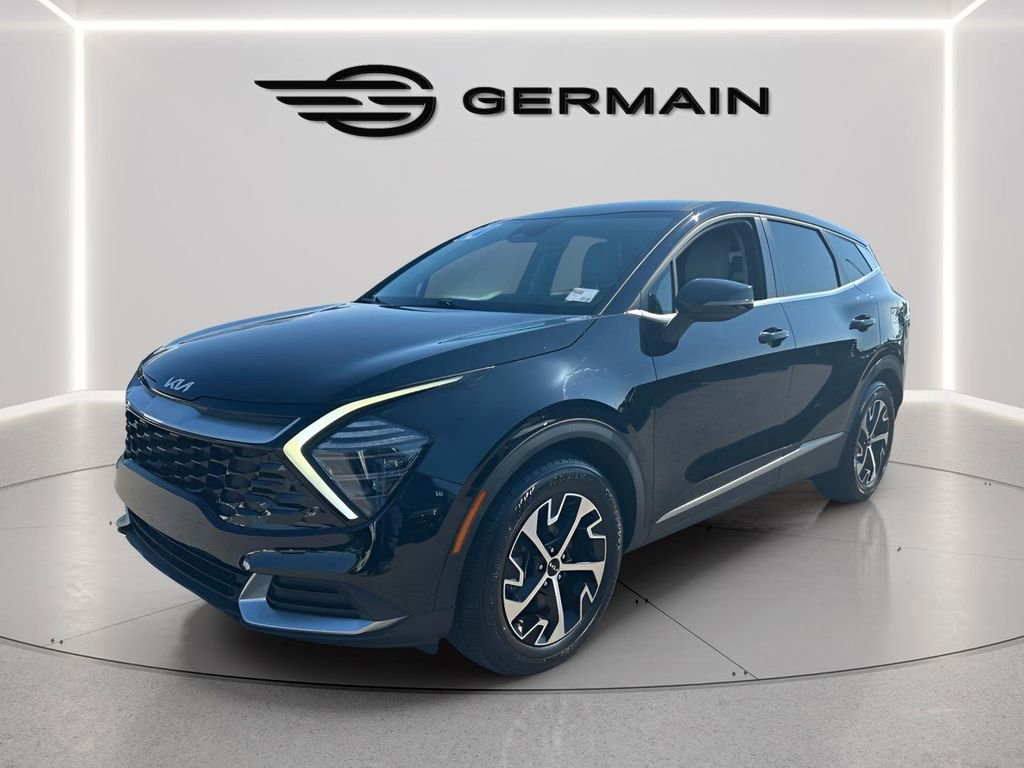 Used 2024 Kia Sportage EX image 4