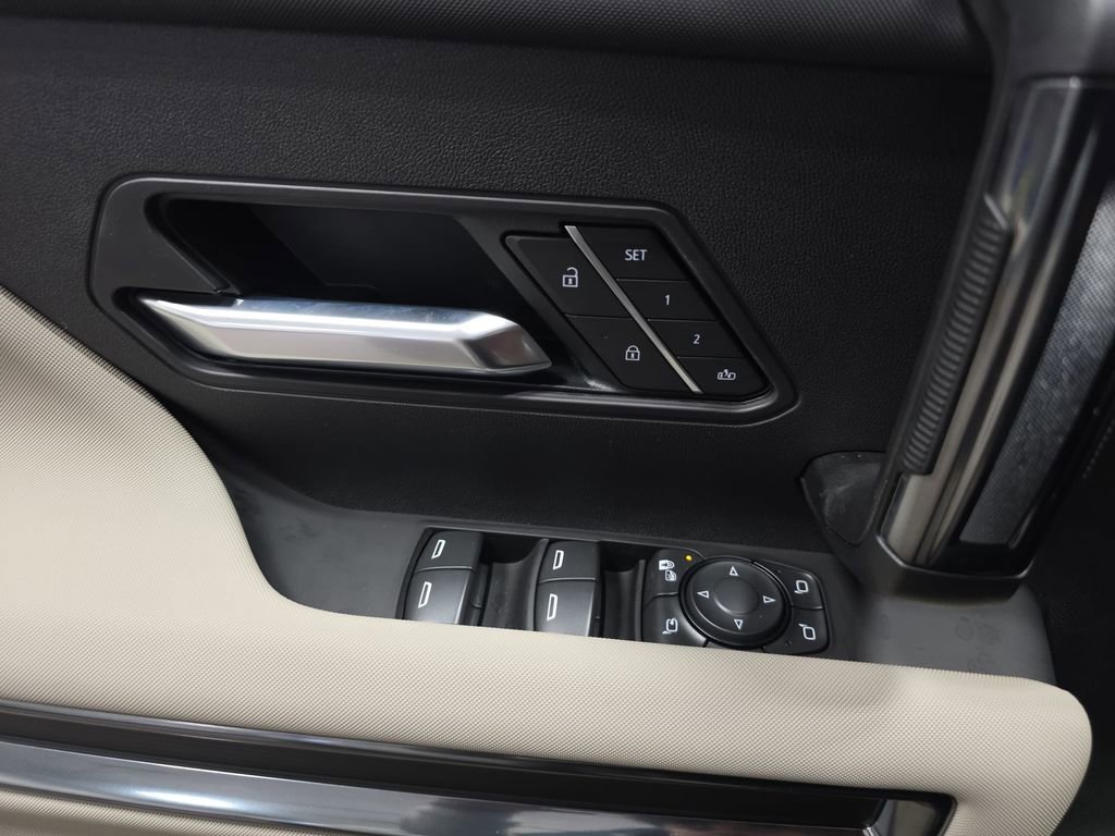 New 2026 GMC Hummer EV SUV w/ LPO, Dark Essentials Package image 28