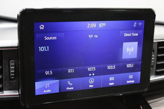 Used 2021 Ford Explorer Limited image 30