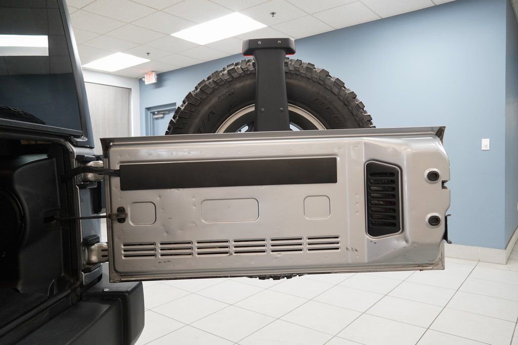 Used 2014 Jeep Wrangler Unlimited Rubicon w/ Connectivity Group image 14