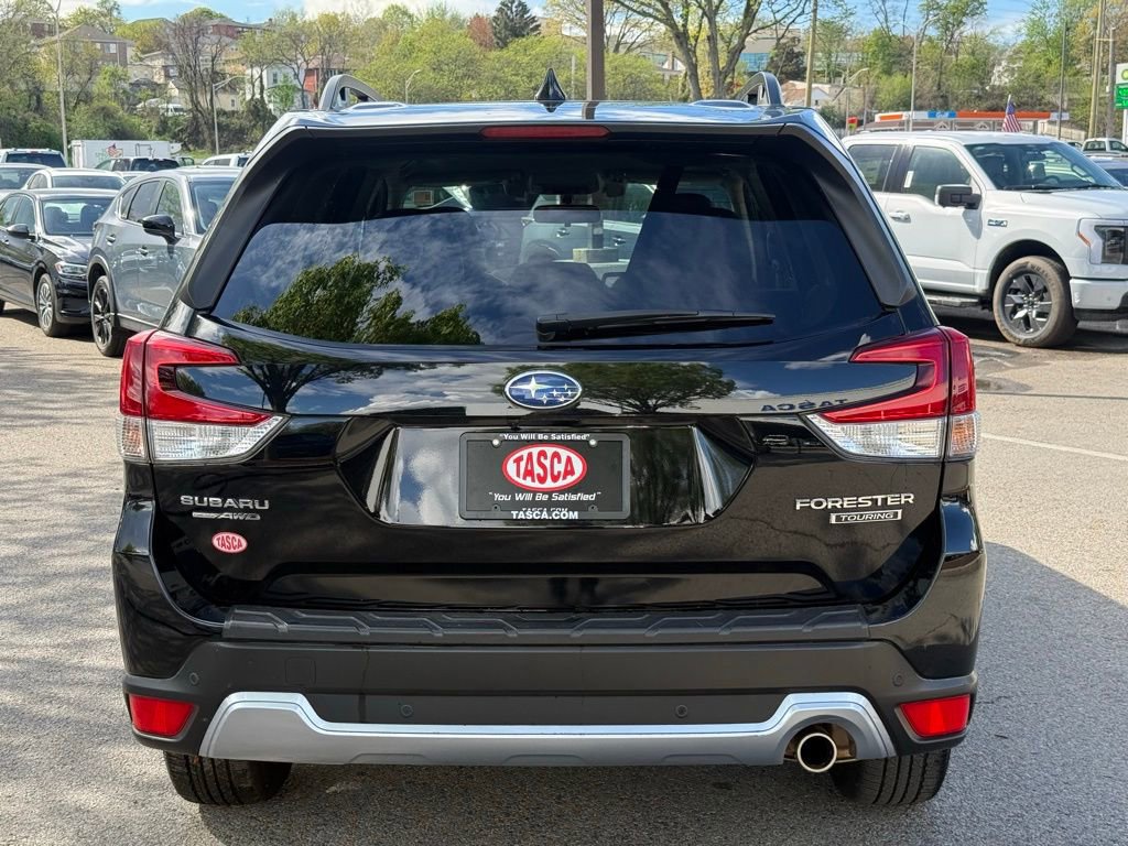 Used 2021 Subaru Forester Touring image 9