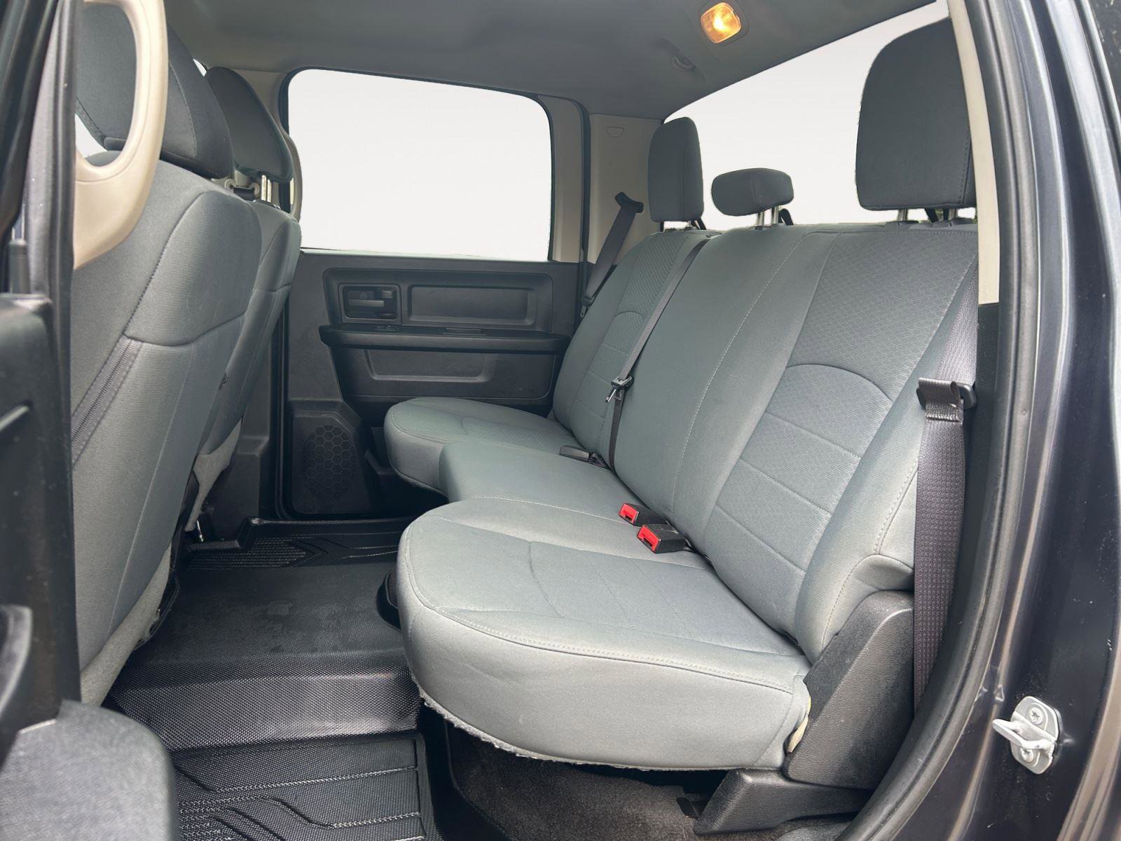 Used 2017 RAM 1500 Express image 13