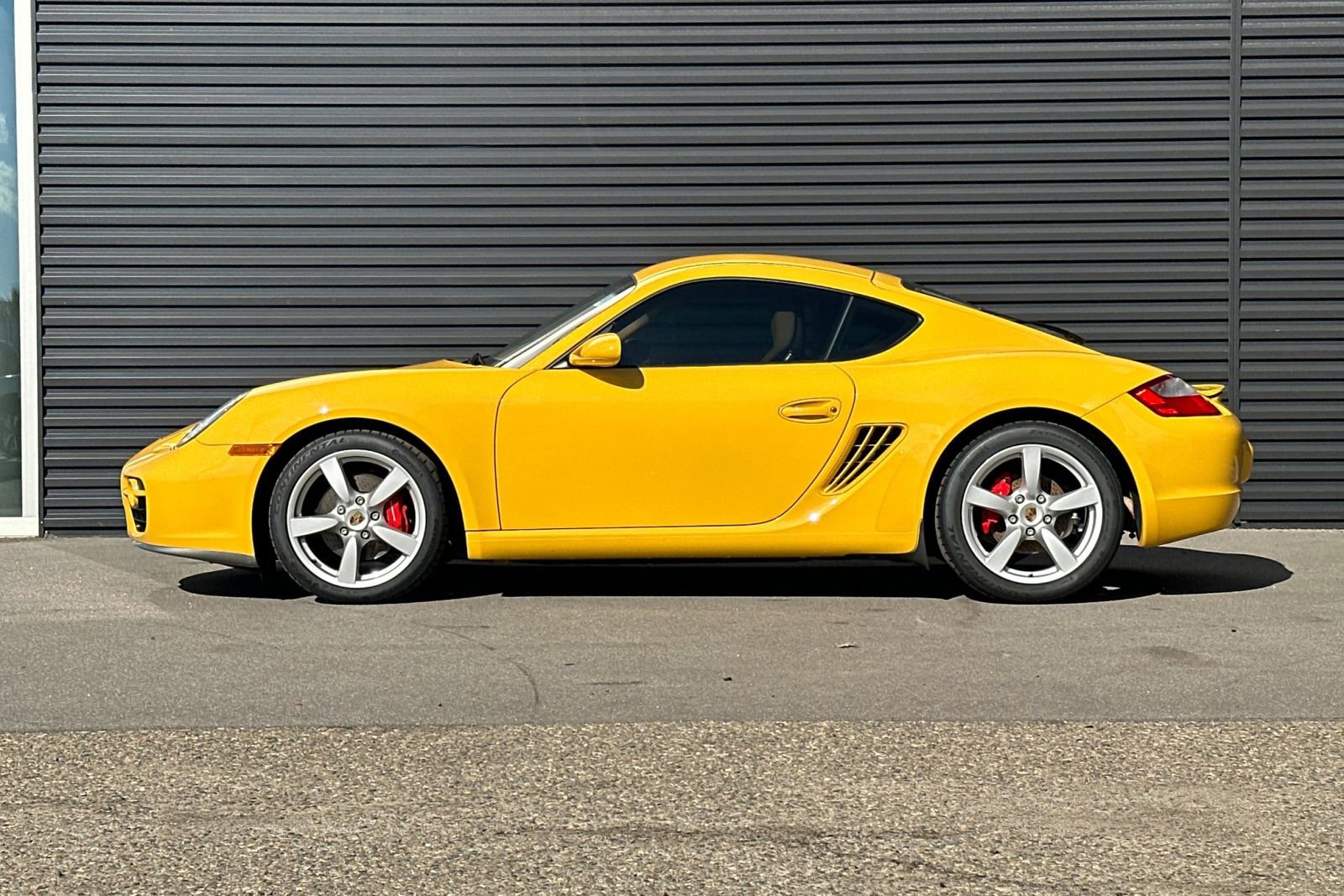 Used 2006 Porsche Cayman S image 2
