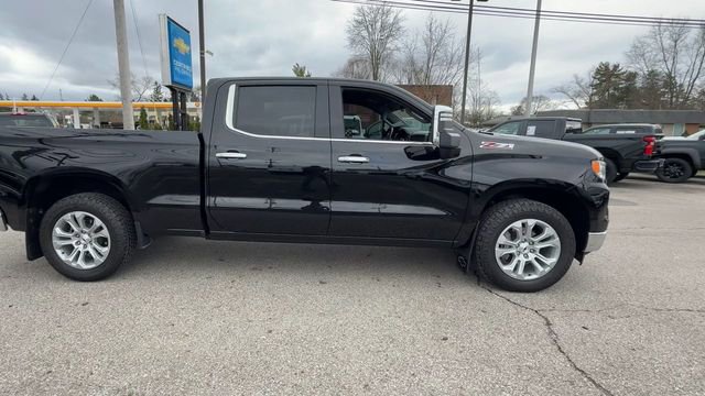 Used 2025 Chevrolet Silverado 1500 LTZ AWD/4WD image 9