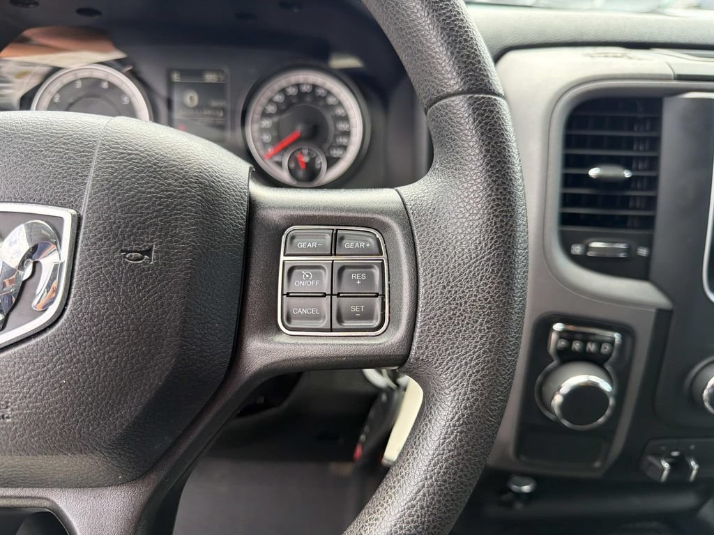 Used 2022 RAM 1500 Tradesman w/ Chrome Appearance Group RWD image 26