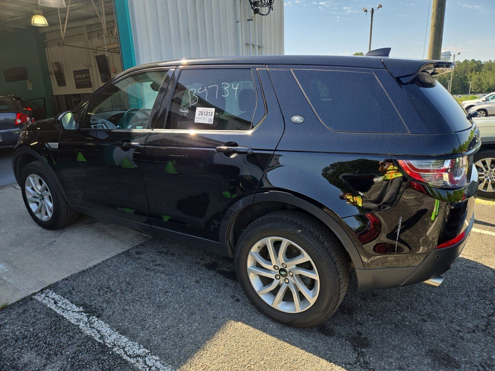 Used 2019 Land Rover Discovery Sport HSE AWD/4WD image 8