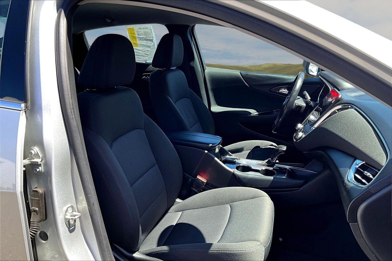 Used 2018 Chevrolet Malibu LT FWD image 20
