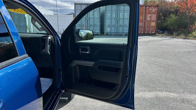 Used 2018 Chevrolet Silverado 1500 LT w/ All Star Edition image 36