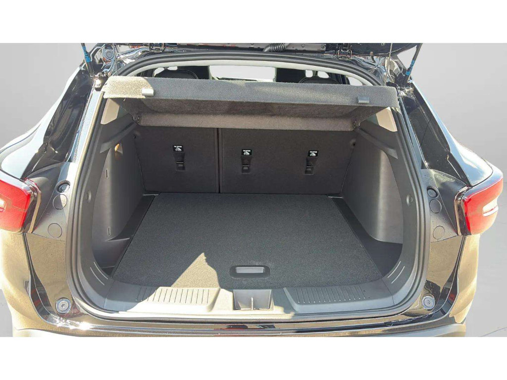 New 2026 Chevrolet Trax LT w/ Sunroof Package FWD image 19