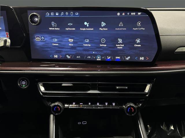 Used 2024 Chevrolet Traverse Z71 w/ Enhanced Driving Package image 8