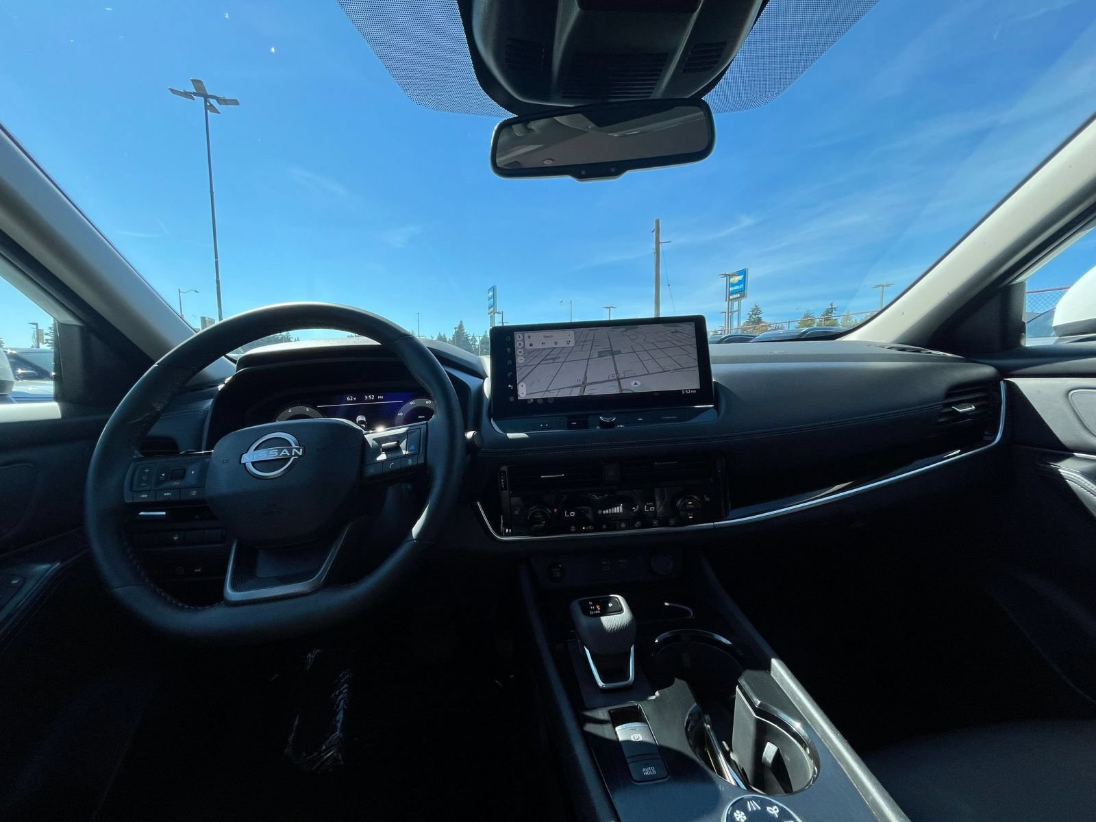 Used 2026 Nissan Rogue SL AWD/4WD image 31