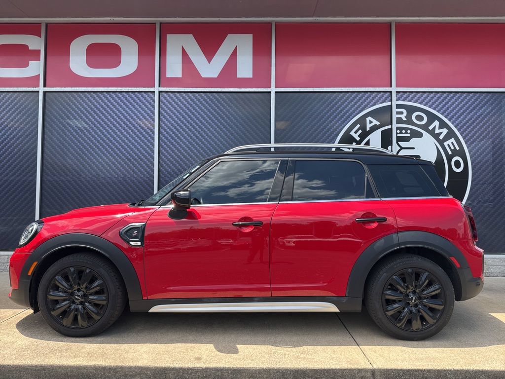 Used 2024 MINI Cooper Countryman S w/ Premium Package FWD image 17