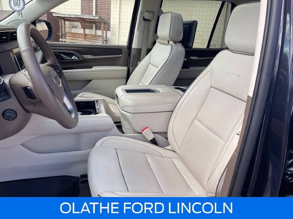 Used 2023 GMC Yukon Denali w/ Max Trailering Package AWD/4WD image 14