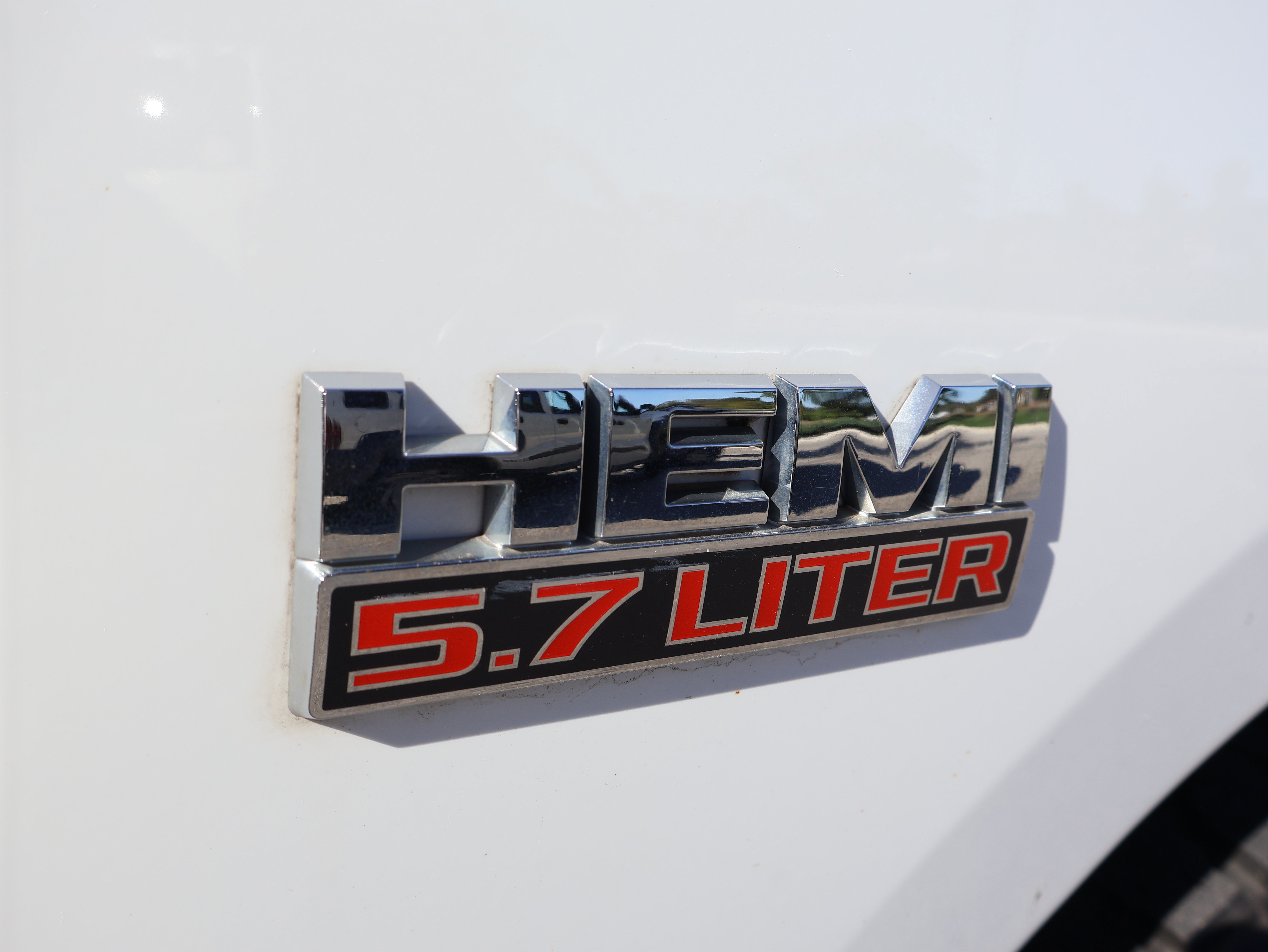 Used 2018 RAM 1500 Tradesman w/ Power & Remote Entry Group RWD image 9