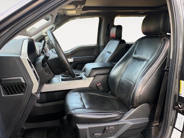 Used 2019 Ford F350 Lariat w/ Lariat Ultimate Package AWD/4WD image 6
