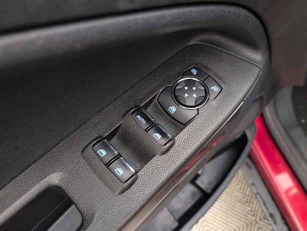 Used 2021 Ford EcoSport SE FWD image 34