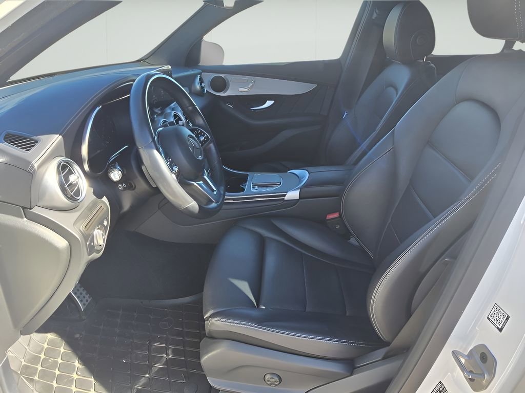 Used 2023 Mercedes-Benz GLC 300 4MATIC Coupe image 12
