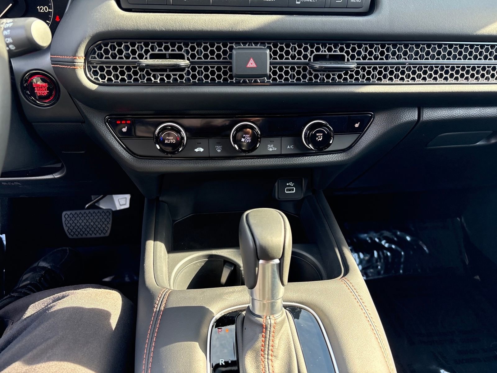 Used 2025 Honda HR-V Sport image 18