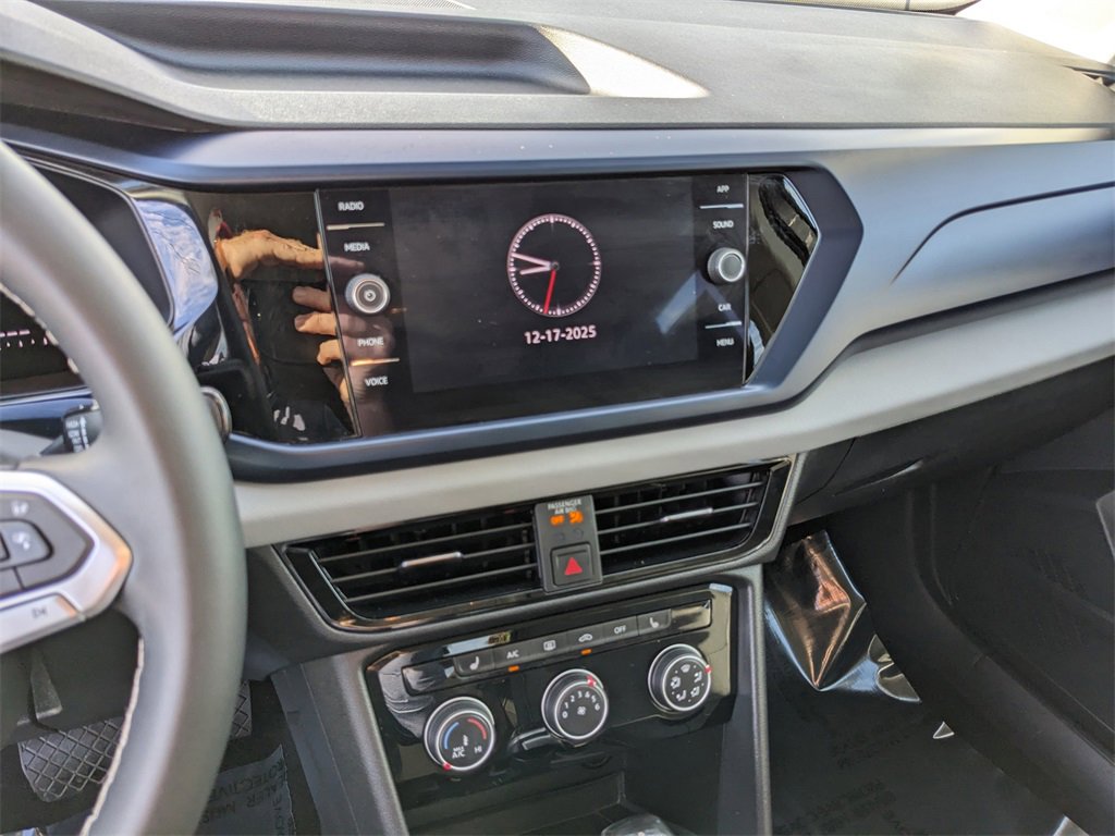 Certified 2023 Volkswagen Taos SE image 22