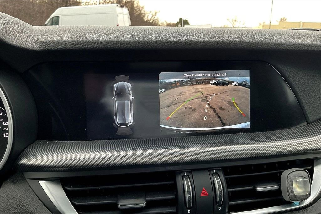 Used 2023 Alfa Romeo Stelvio Veloce image 14