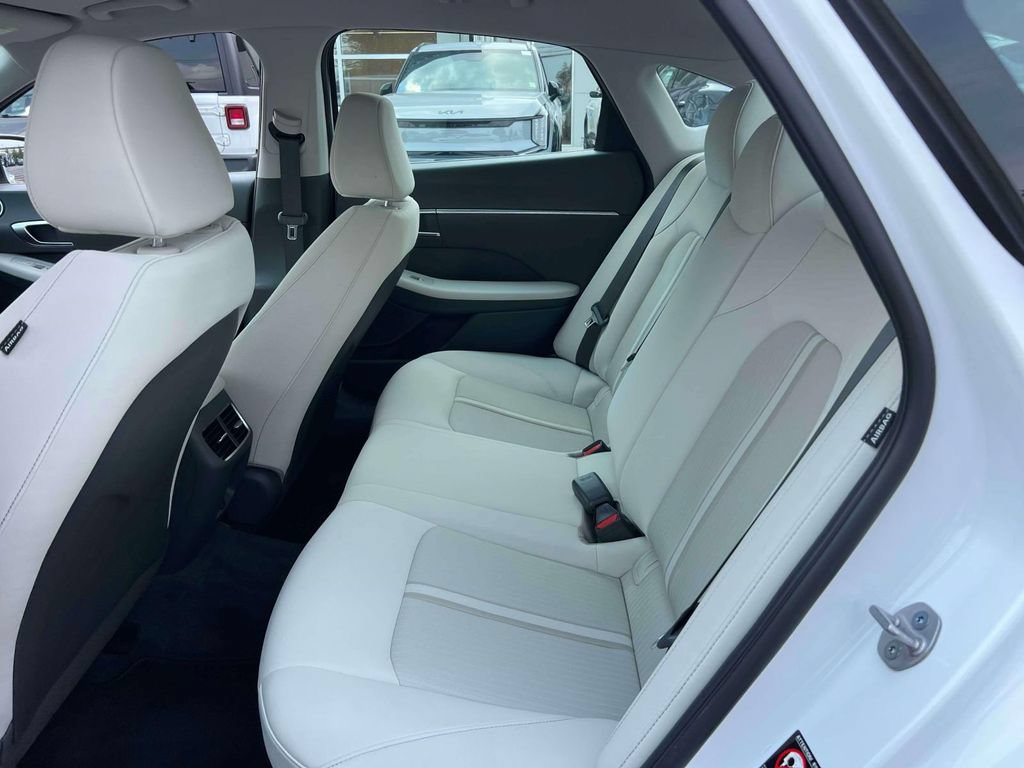 Used 2023 Hyundai Sonata SEL FWD image 11