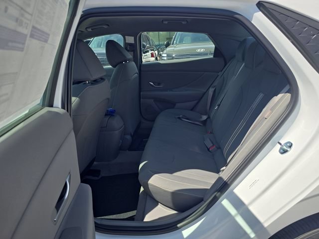 New 2026 Hyundai Elantra Sport FWD image 21